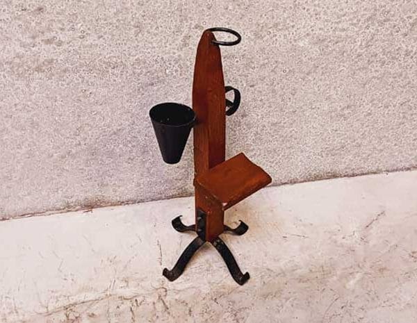 Дървена поставка