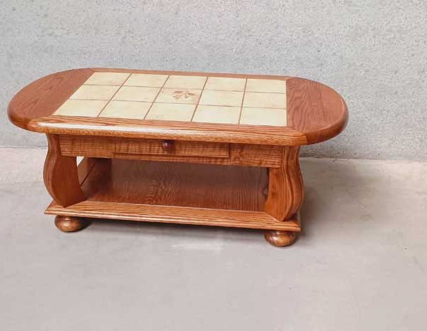 Маса с теракотни плочки